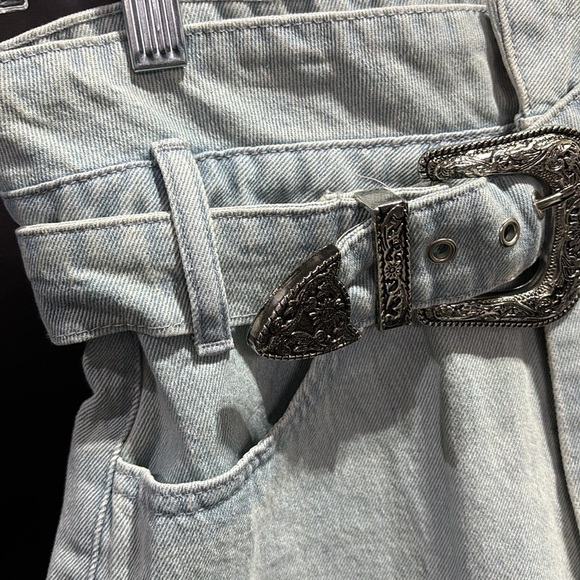 Altar’d State Light Wash,high rise,western silver belted,pocket,jean shorts - Picture 2 of 10